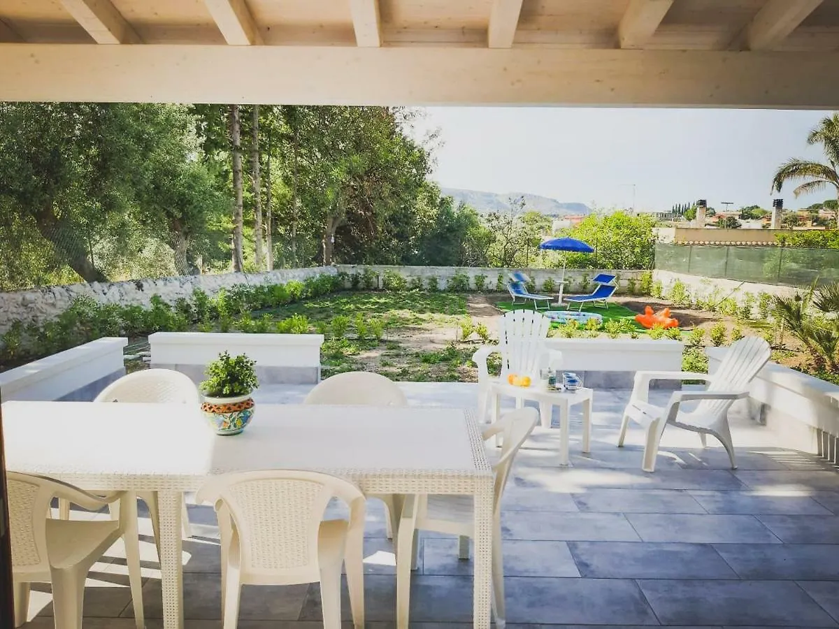 Villa Angelica Tra Verde Mare E Relax 阿沃拉 公寓